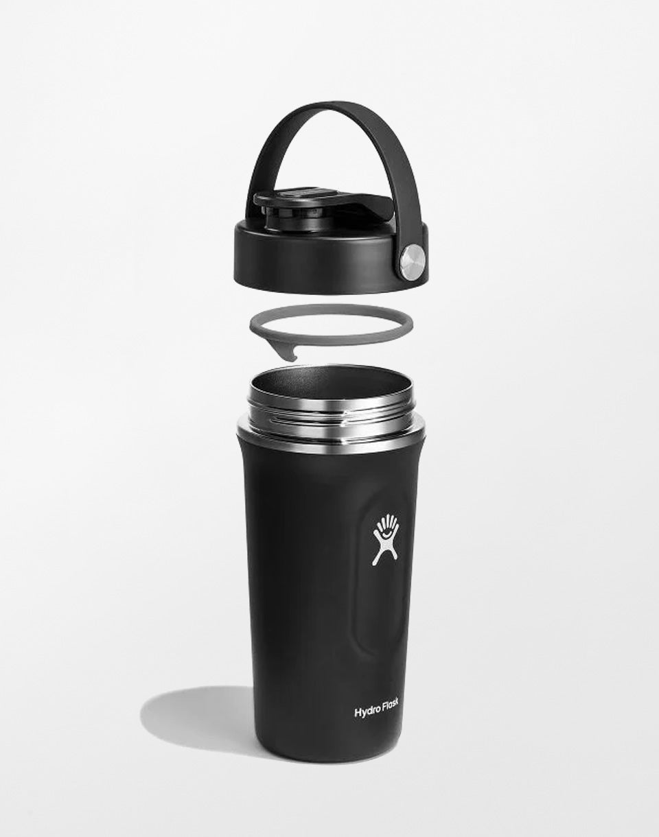 Bouteille de shaker isolée 24 oz (710 ml)